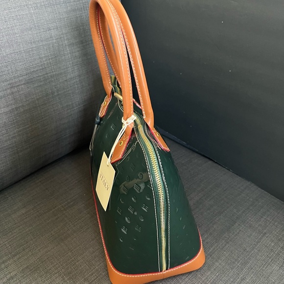 NWT ARCADIA PATENT LEATHER SATCHEL HANDBAG PURSE - Picture 2 of 11